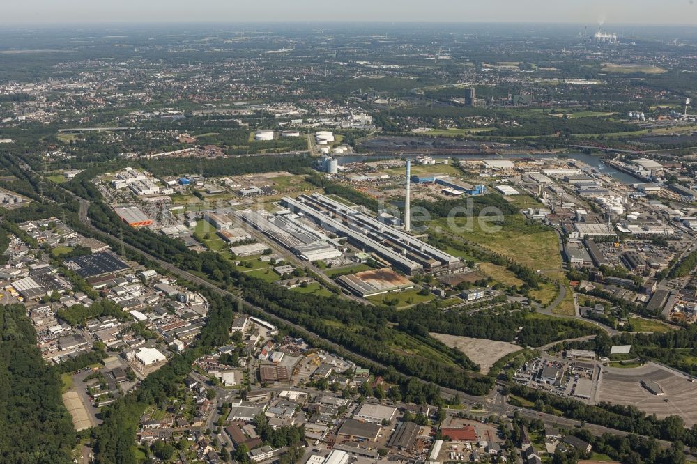 Luftaufnahme Essen - Werksgelände der Aluminium - Hütte der TRIMET ALUMINIUM AG an der Aluminiumallee in Essen im Bundesland Nordrhein-Westfalen NRW