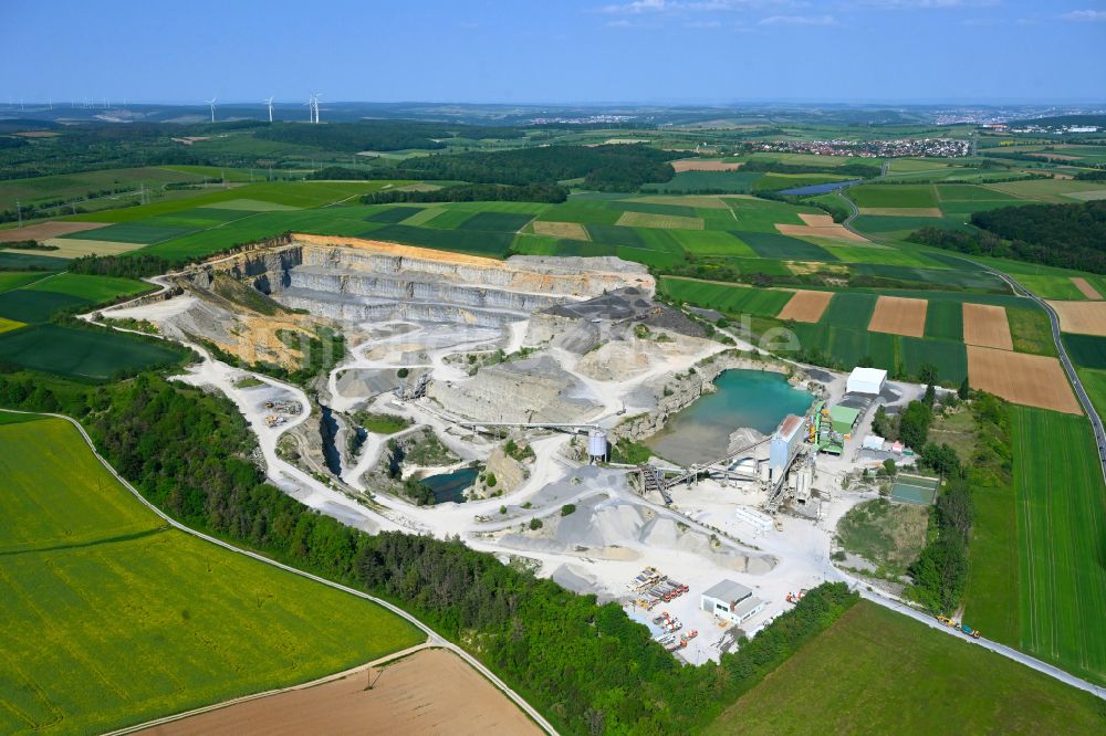 Waldbüttelbrunn von oben - Werksgelände der AMW | Asphaltmischwerk Rossbrunn in Waldbüttelbrunn im Bundesland Bayern, Deutschland