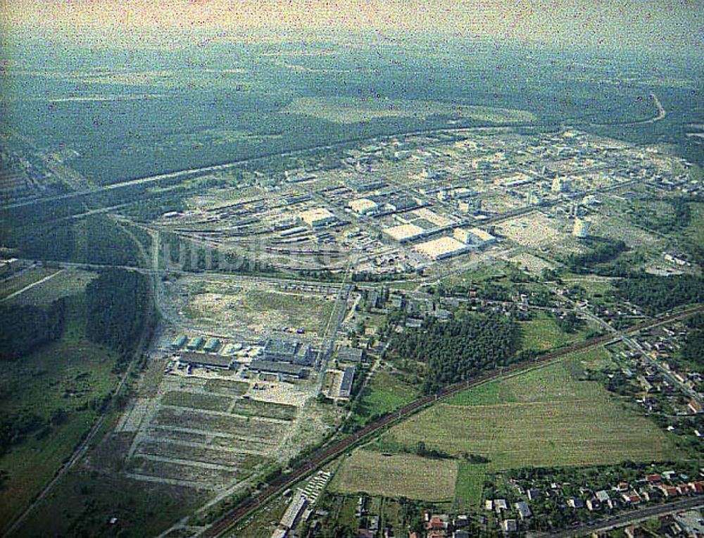 Schwarzheide / Brandenburg aus der Vogelperspektive: Werksgelände der BASF AG in Schwarzheide.