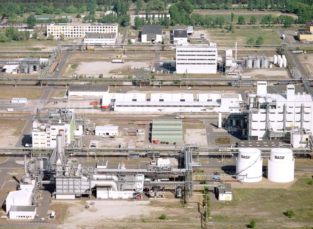 Luftaufnahme Schwarzheide / Brandenburg - Werksgelände der BASF Schwarzheide GmbH.