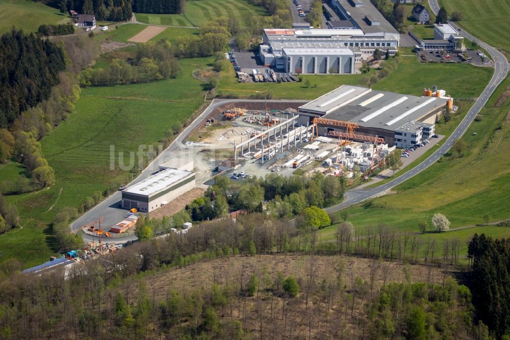 Netphen aus der Vogelperspektive: Werksgelände der Bauunternehmung GÜNTHER GmbH in Netphen im Bundesland Nordrhein-Westfalen, Deutschland