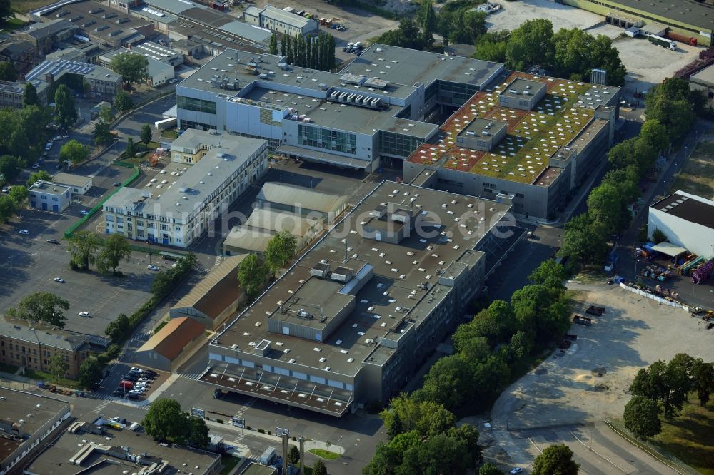 Luftbild Berlin Spandau - Werksgelände der Bayerische Motoren Werke / BMW AG Motorrad Werk Am Juliusturm in Berlin - Spandau