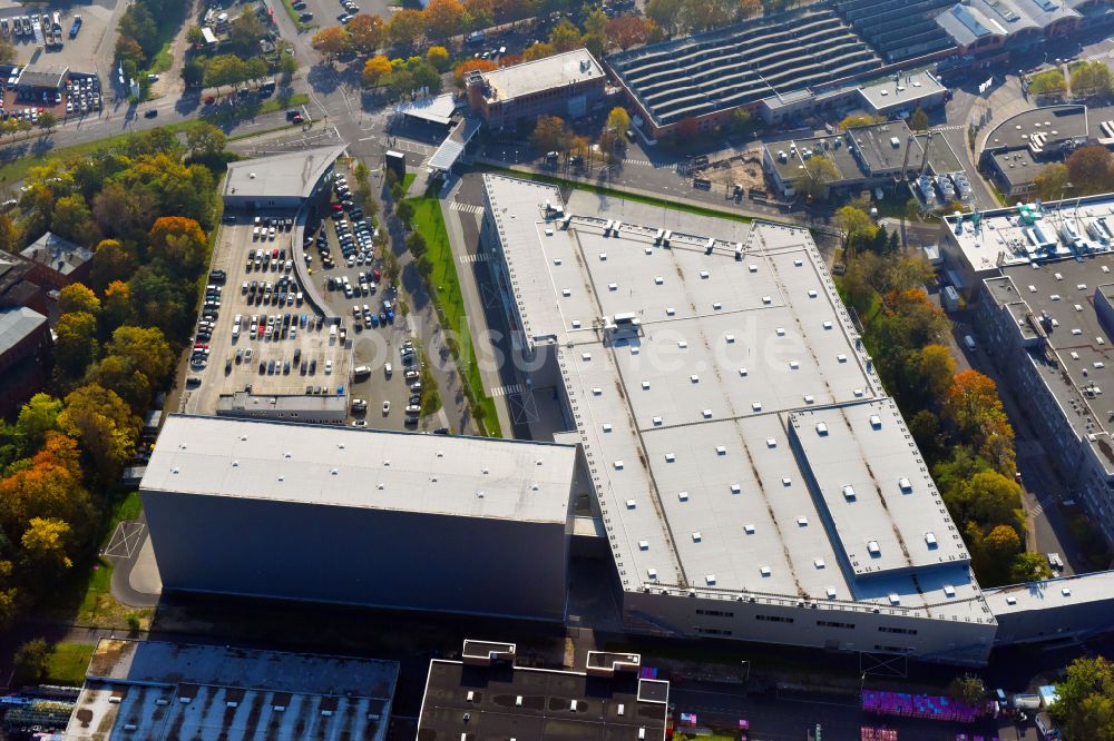 Berlin aus der Vogelperspektive: Werksgelände der Bayerische Motoren Werke / BMW AG Motorrad Werk Am Juliusturm im Ortsteil Spandau in Berlin, Deutschland