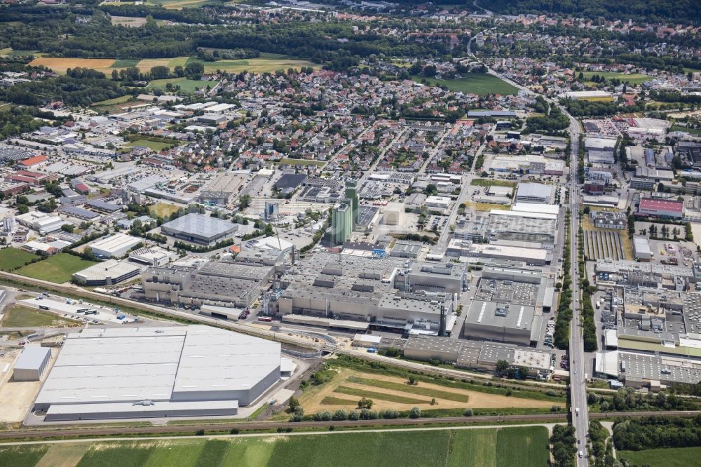 Luftaufnahme Landshut - Werksgelände des BMW Werkes 4.1 Landshut an der Ohmstraße in Landshut im Bundesland Bayern, Deutschland