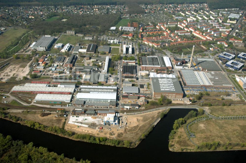 Luftaufnahme HENNIGSDORF - Werksgelände der Bombardier Transportation in Hennigsdorf