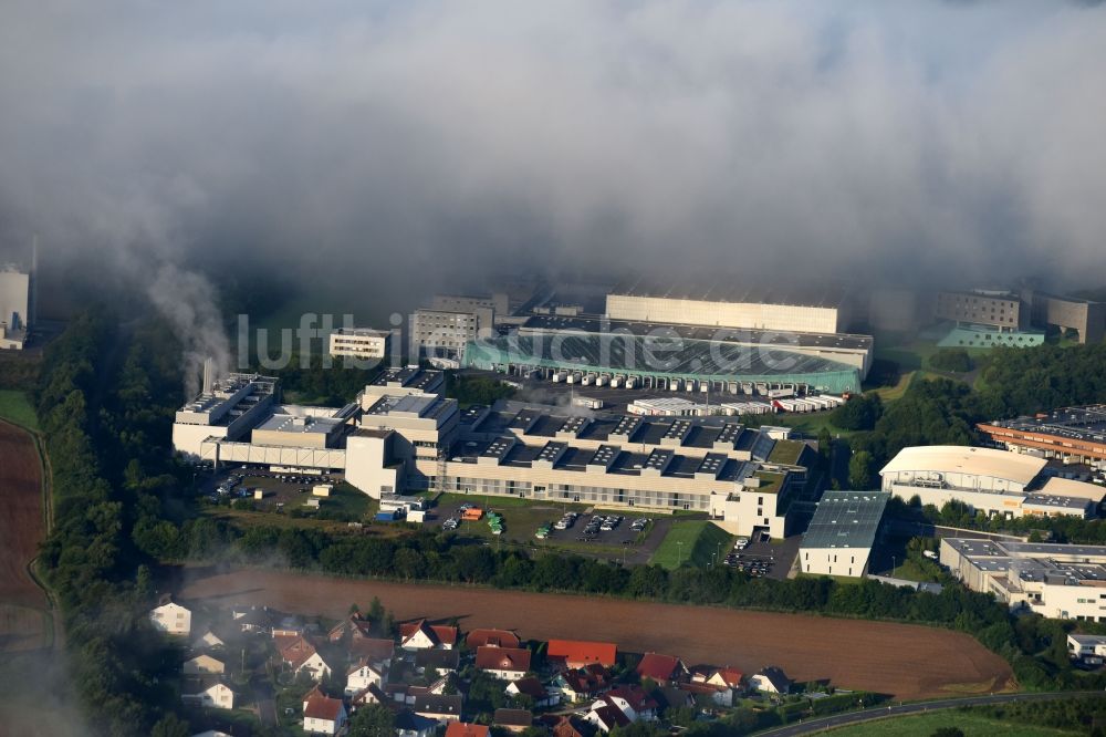 Luftaufnahme Melsungen - Werksgelände der B. Braun Melsungen AG, Werk Pfieffewiesen im Ortsteil Adelshausen in Melsungen im Bundesland Hessen, Deutschland