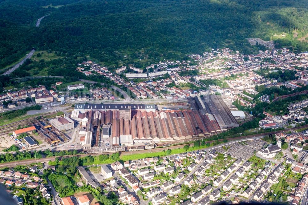 Hayange aus der Vogelperspektive: Werksgelände der British Steel France Rail SAS in Hayange in Grand Est, Frankreich