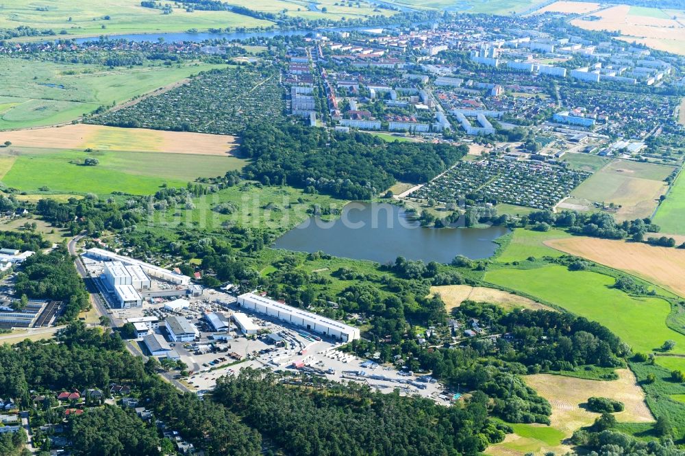 Luftbild Schwedt/Oder - Werksgelände der BUTTING Anlagenbau GmbH & Co. KG an der Kuhheide im Ortsteil Vierraden in Schwedt/Oder im Bundesland Brandenburg, Deutschland