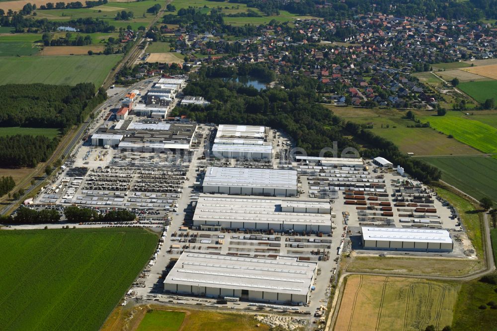 Wittingen aus der Vogelperspektive: Werksgelände der H. Butting GmbH & Co. KG im Ortsteil Knesebeck in Wittingen im Bundesland Niedersachsen, Deutschland