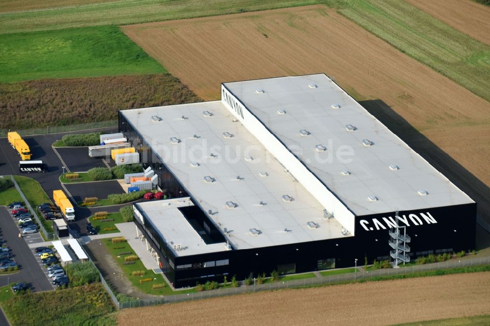 Koblenz von oben - Werksgelände der Canyon Bicycles GmbH an der Zaunheimer Straße in Koblenz im Bundesland Rheinland-Pfalz, Deutschland