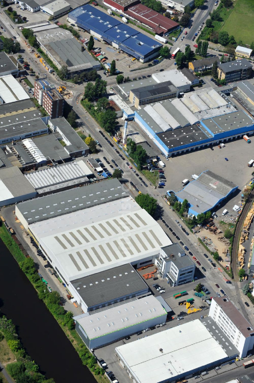 Luftbild Berlin - Werksgelände der Carl Spaeter GmbH an der Nobelstraße 33 in Berlin