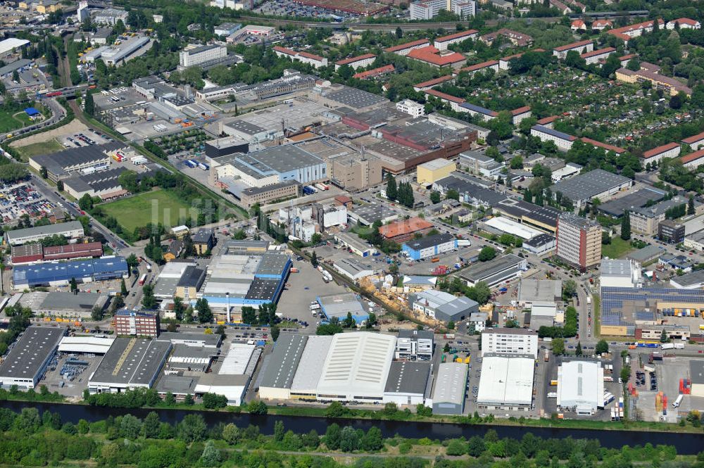 Luftaufnahme Berlin - Werksgelände der Carl Spaeter GmbH an der Nobelstraße 33 in Berlin