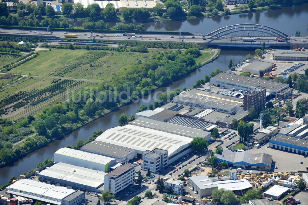 Berlin von oben - Werksgelände der Carl Spaeter GmbH an der Nobelstraße 33 in Berlin