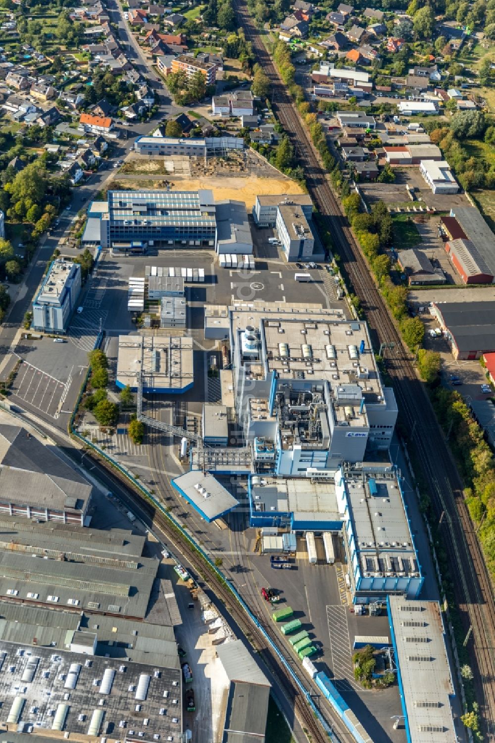 Luftaufnahme Wesel - Werksgelände des Chemieproduzenten der BYK-Chemie GmbH in Wesel im Bundesland Nordrhein-Westfalen, Deutschland