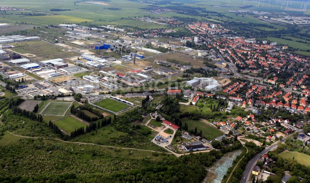 Wolfen von oben - Werksgelände des Chemieproduzenten Chemiepark Bitterfeld - Wolfen in Wolfen im Bundesland Sachsen-Anhalt, Deutschland