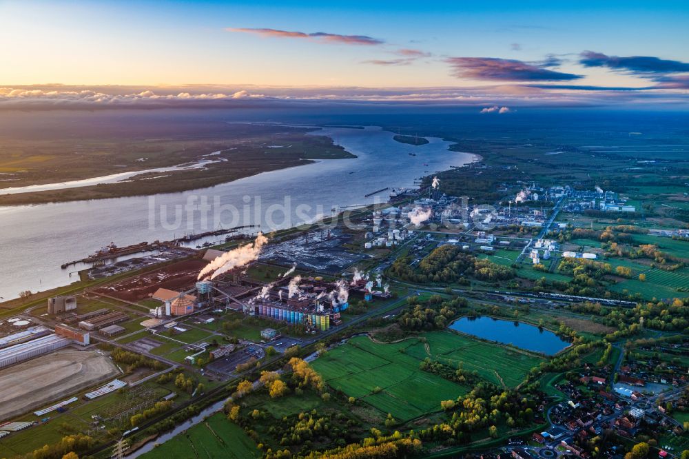 Luftbild Stade - Werksgelände des Chemieproduzenten Dow Deutschland Anlagengesellschaft mbH,Olin,Dupont,im Sonnenaufgang in Stade im Bundesland Niedersachsen, Deutschland