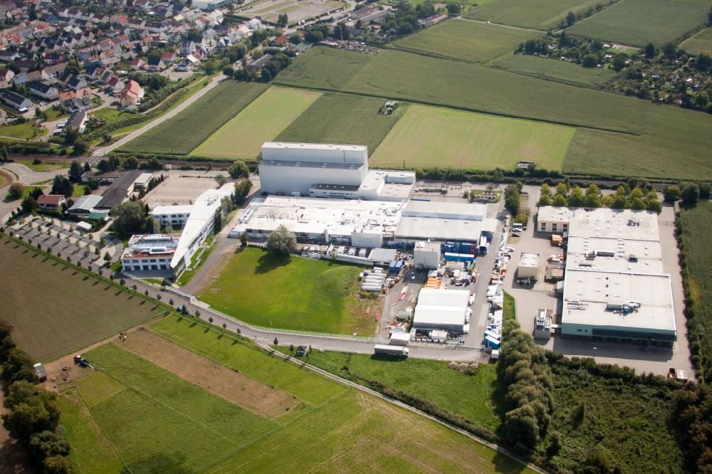 Weingarten (Baden) von oben - Werksgelände des Chemieproduzenten KLEBCHEMIE M. G. Becker GmbH & Co. KG in Weingarten (Baden) im Bundesland Baden-Württemberg