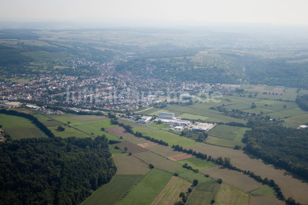 Weingarten (Baden) aus der Vogelperspektive: Werksgelände des Chemieproduzenten KLEBCHEMIE M. G. Becker GmbH & Co. KG in Weingarten (Baden) im Bundesland Baden-Württemberg