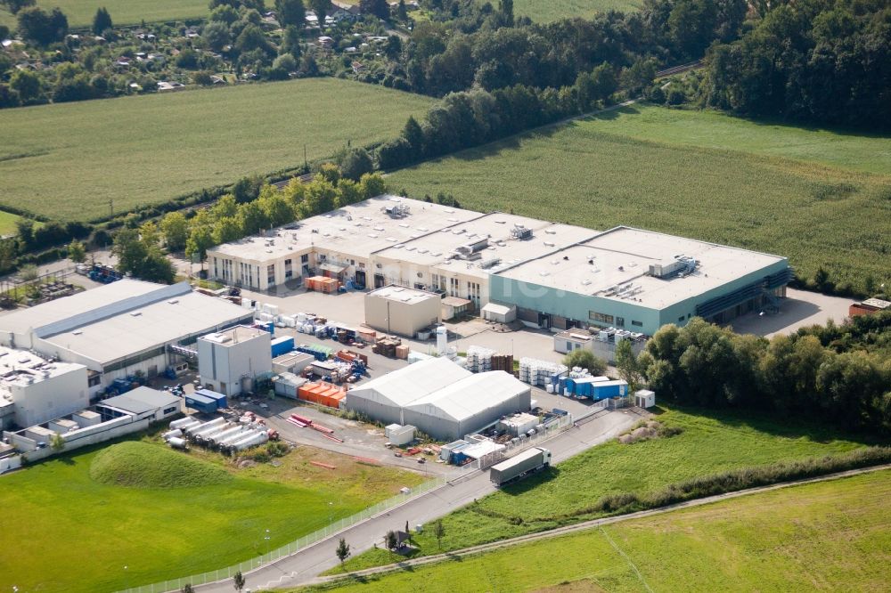 Luftbild Weingarten (Baden) - Werksgelände des Chemieproduzenten KLEBCHEMIE M. G. Becker GmbH & Co. KG in Weingarten (Baden) im Bundesland Baden-Württemberg, Deutschland