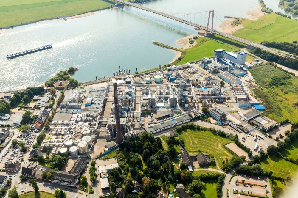 Luftaufnahme Emmerich am Rhein - Werksgelände des Chemieproduzenten KLK Emmerich GmbH am Steintor in Emmerich am Rhein im Bundesland Nordrhein-Westfalen, Deutschland