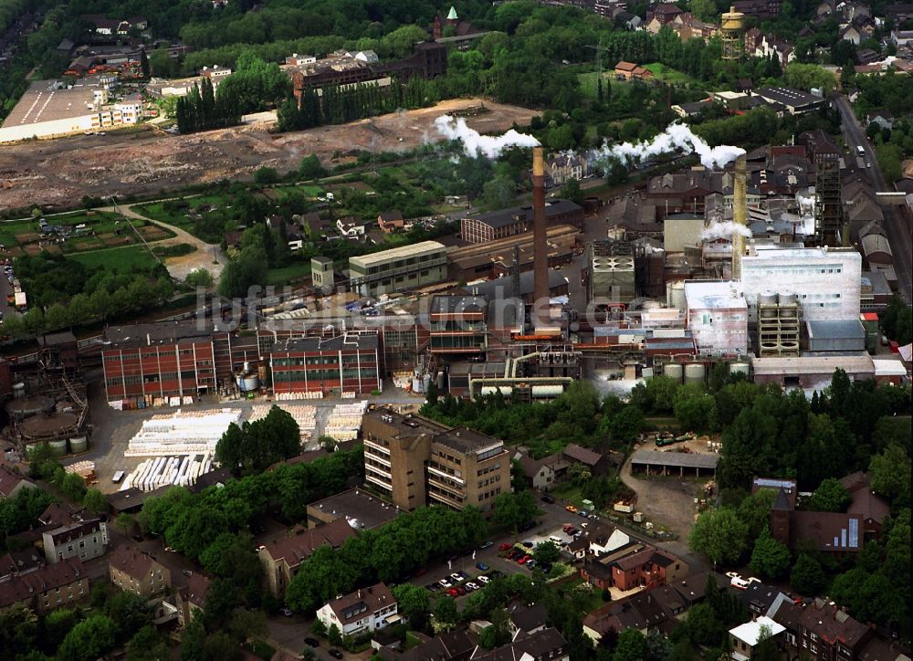 Luftbild Duisburg - Werksgelände des Chemieproduzenten Sachtleben Chemie GmbH an der Dr.-Rudolf-Sachtleben-Straße in Duisburg im Bundesland Nordrhein-Westfalen