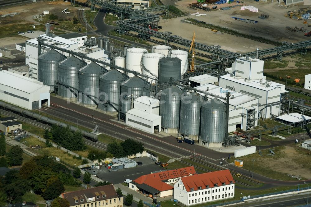 Luftaufnahme Lutherstadt Wittenberg - Werksgelände des Chemieproduzenten SKW Stickstoffwerke Piesteritz GmbH in Lutherstadt Wittenberg im Bundesland Sachsen-Anhalt