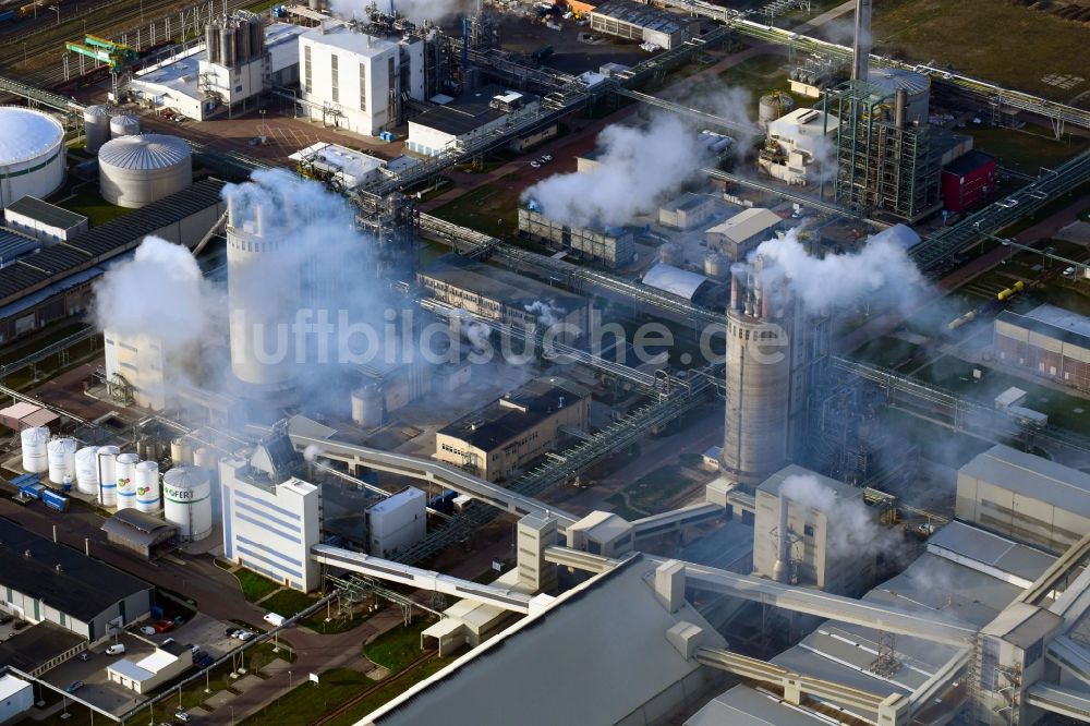 Lutherstadt Wittenberg von oben - Werksgelände des Chemieproduzenten SKW Stickstoffwerke Piesteritz GmbH in Lutherstadt Wittenberg im Bundesland Sachsen-Anhalt