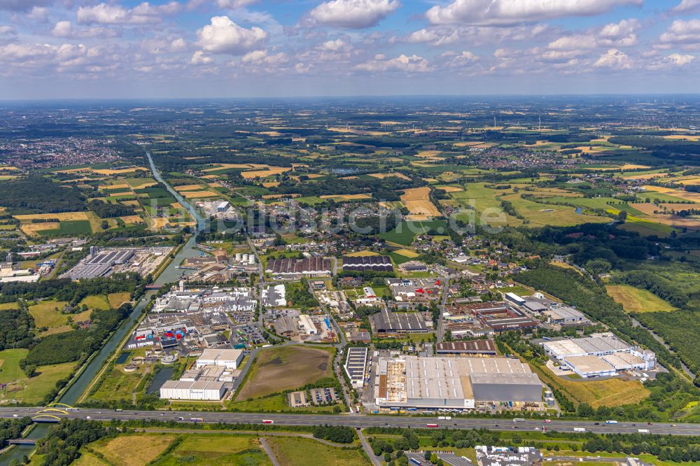 Hamm von oben - Werksgelände der Claas Service and Parts GmbH in Hamm im Bundesland Nordrhein-Westfalen, Deutschland