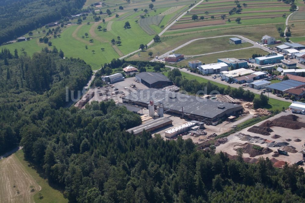 Luftaufnahme Marxzell - Werksgelände der corthum Nordschwarzwald GmbH - corthum Erdenwerk im Ortsteil Pfaffenrot in Marxzell im Bundesland Baden-Württemberg