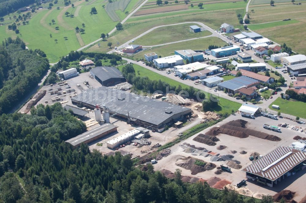 Marxzell von oben - Werksgelände der corthum Nordschwarzwald GmbH - corthum Erdenwerk im Ortsteil Pfaffenrot in Marxzell im Bundesland Baden-Württemberg