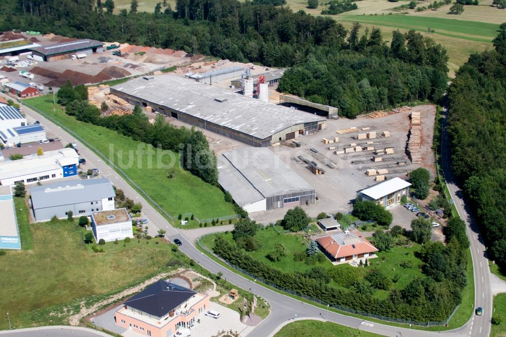 Luftaufnahme Marxzell - Werksgelände der corthum Nordschwarzwald GmbH - corthum Erdenwerk im Ortsteil Pfaffenrot in Marxzell im Bundesland Baden-Württemberg