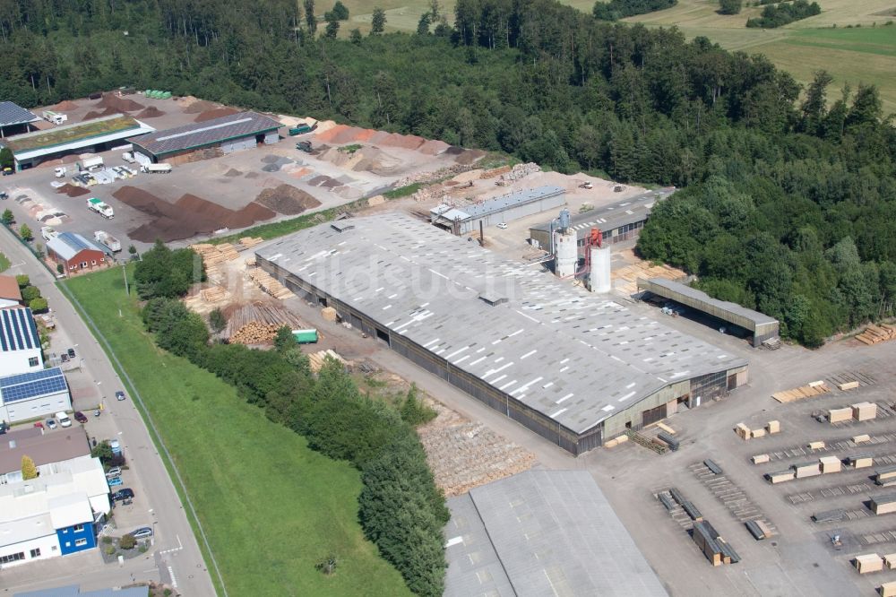 Marxzell aus der Vogelperspektive: Werksgelände der corthum Nordschwarzwald GmbH - corthum Erdenwerk im Ortsteil Pfaffenrot in Marxzell im Bundesland Baden-Württemberg