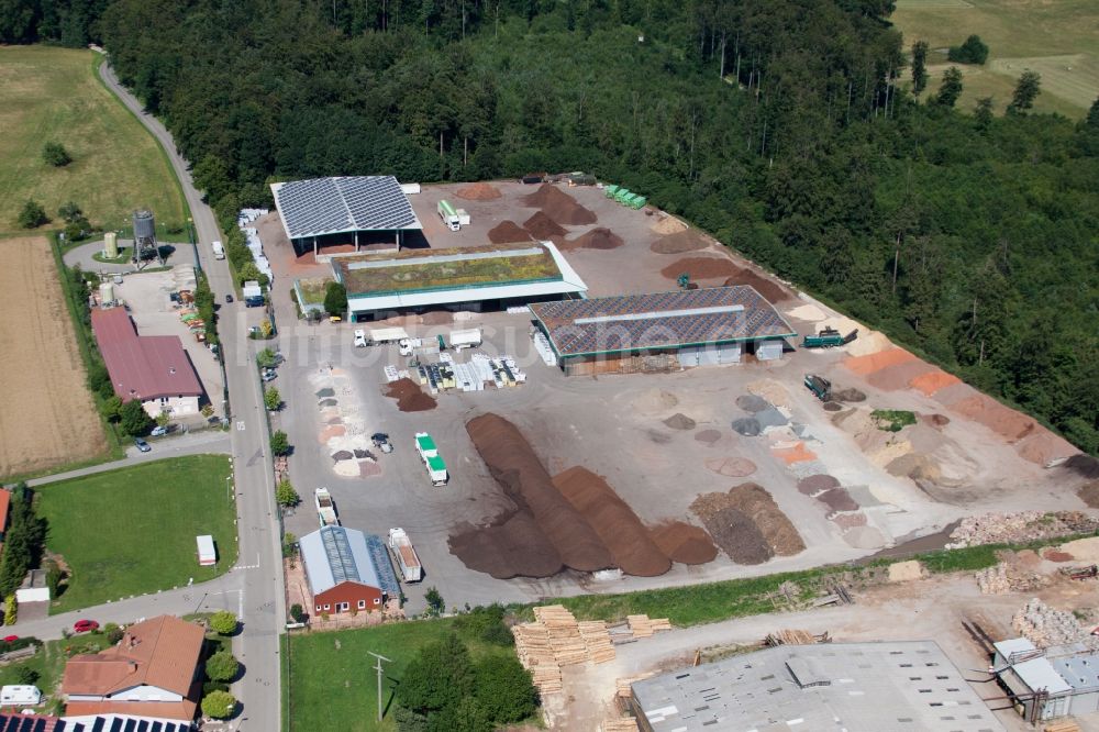 Marxzell von oben - Werksgelände der corthum Nordschwarzwald GmbH - corthum Erdenwerk im Ortsteil Pfaffenrot in Marxzell im Bundesland Baden-Württemberg