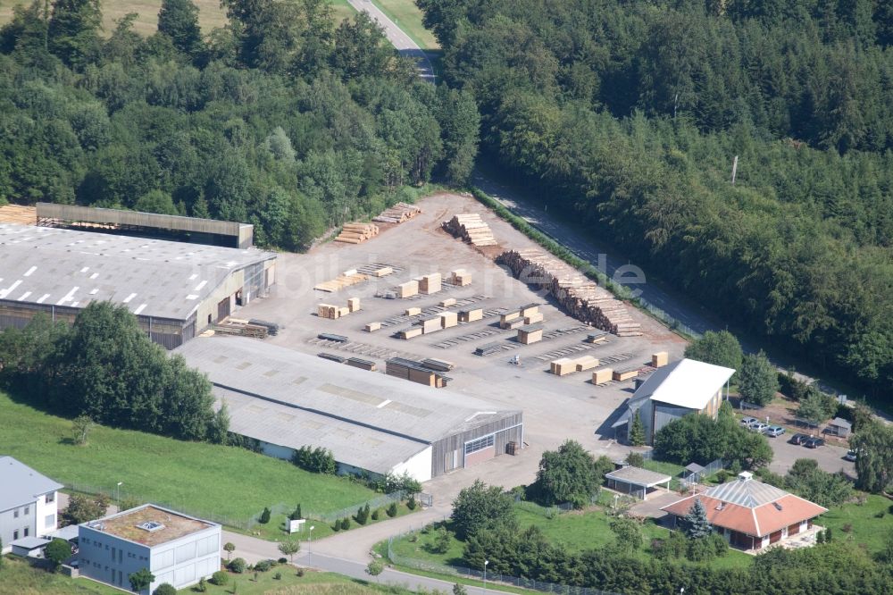 Luftaufnahme Marxzell - Werksgelände der corthum Nordschwarzwald GmbH - corthum Erdenwerk im Ortsteil Pfaffenrot in Marxzell im Bundesland Baden-Württemberg