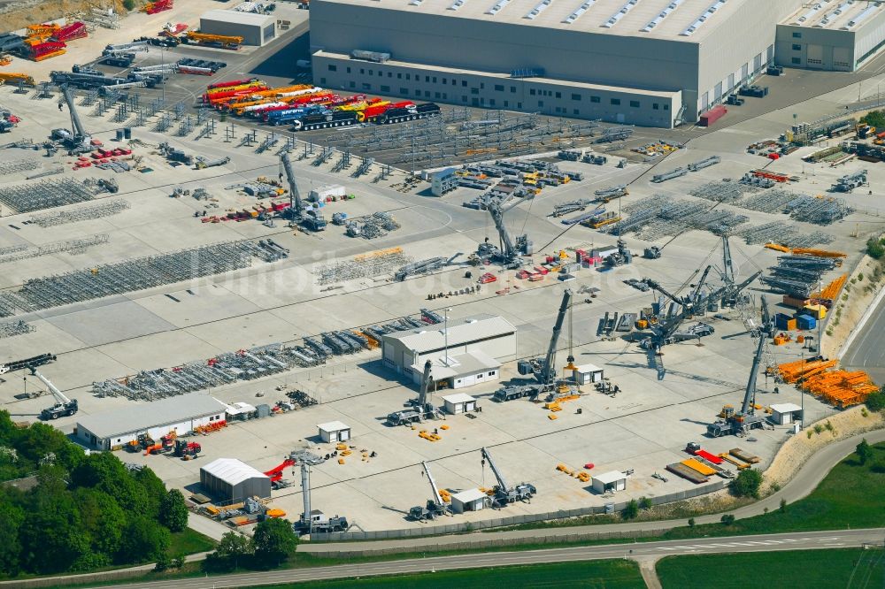 Luftaufnahme Ehingen (Donau) - Werksgelände der der Liebherr-Werk Ehingen GmbH in Ehingen (Donau) im Bundesland Baden-Württemberg, Deutschland