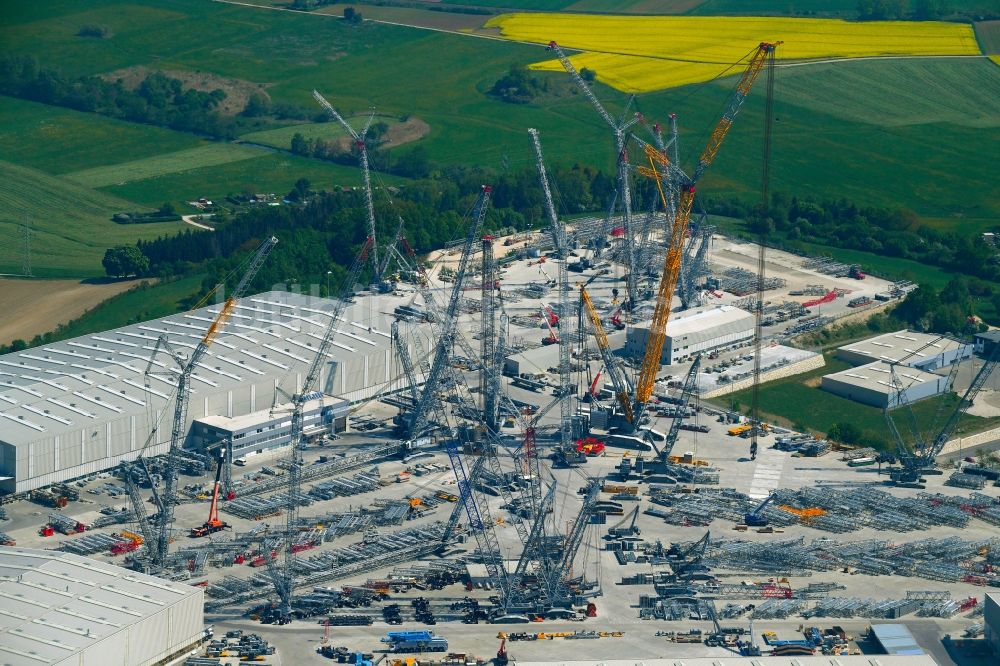 Ehingen (Donau) von oben - Werksgelände der der Liebherr-Werk Ehingen GmbH in Ehingen (Donau) im Bundesland Baden-Württemberg, Deutschland