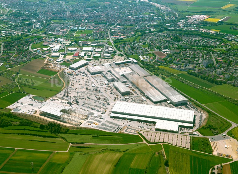 Ehingen (Donau) aus der Vogelperspektive: Werksgelände der der Liebherr-Werk Ehingen GmbH in Ehingen (Donau) im Bundesland Baden-Württemberg, Deutschland