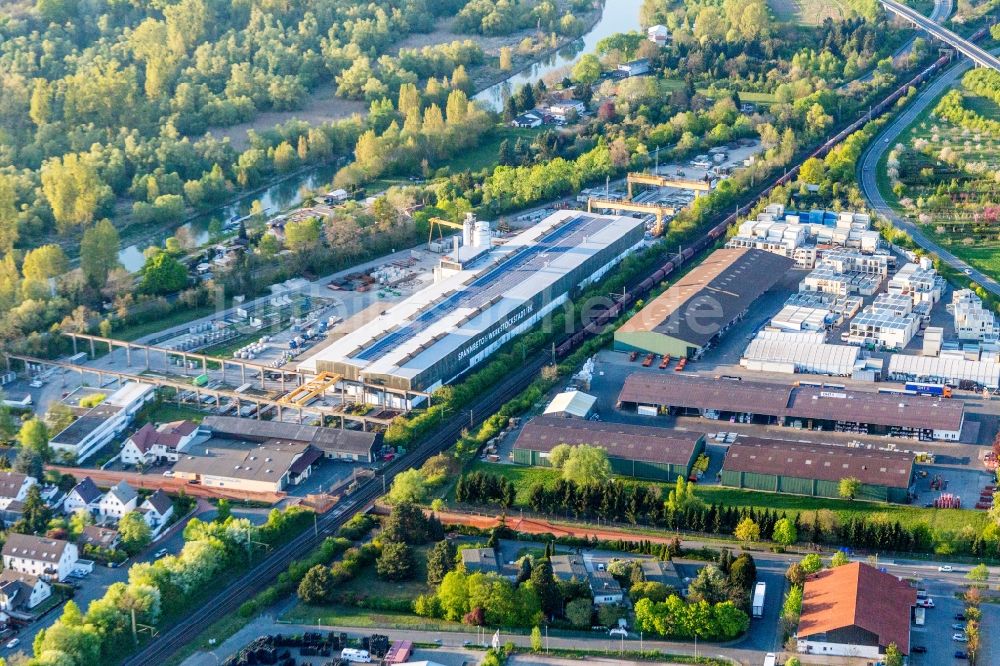 Stockstadt am Rhein aus der Vogelperspektive: Werksgelände der der Spannbetonwerke Finger Stockstadt GmbH & Co. KG in Stockstadt am Rhein im Bundesland Hessen, Deutschland