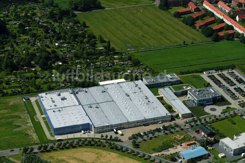 Cuxhaven von oben - Werksgelände der der VOCO GmbH an der Anton-Flettner-Straße in Cuxhaven im Bundesland Niedersachsen, Deutschland