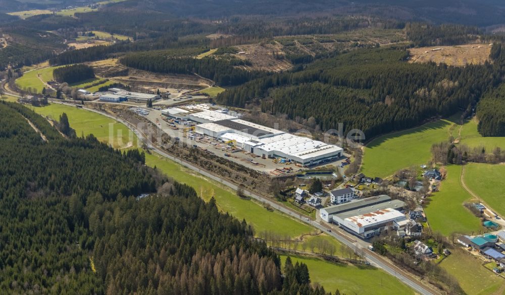 Luftaufnahme Erndtebrück - Werksgelände der EEW Pipe Production Erndtebrueck GmbH in Erndtebrück im Bundesland Nordrhein-Westfalen, Deutschland