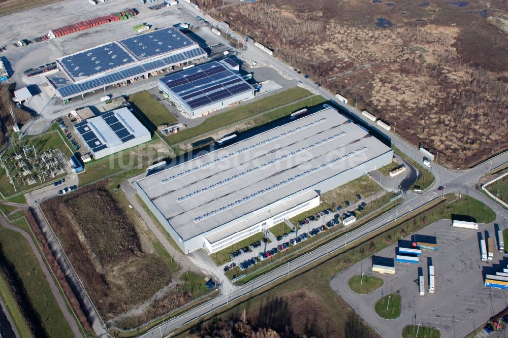 Luftaufnahme Wörth am Rhein - Werksgelände der Europack GmbH im Ortsteil Industriegebiet Wörth-Oberwald in Wörth am Rhein im Bundesland Rheinland-Pfalz