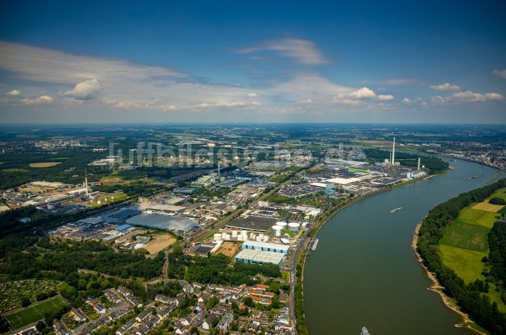 Köln aus der Vogelperspektive: Werksgelände der Ford-Werke GmbH im Ortsteil Niehl in Köln im Bundesland Nordrhein-Westfalen, Deutschland