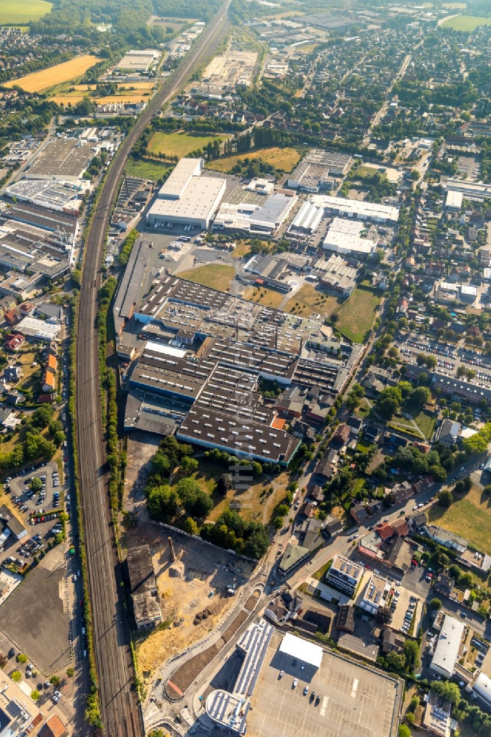 Ahlen aus der Vogelperspektive: Werksgelände der Franz Kaldewei GmbH & Co. KG in Ahlen im Bundesland Nordrhein-Westfalen, Deutschland