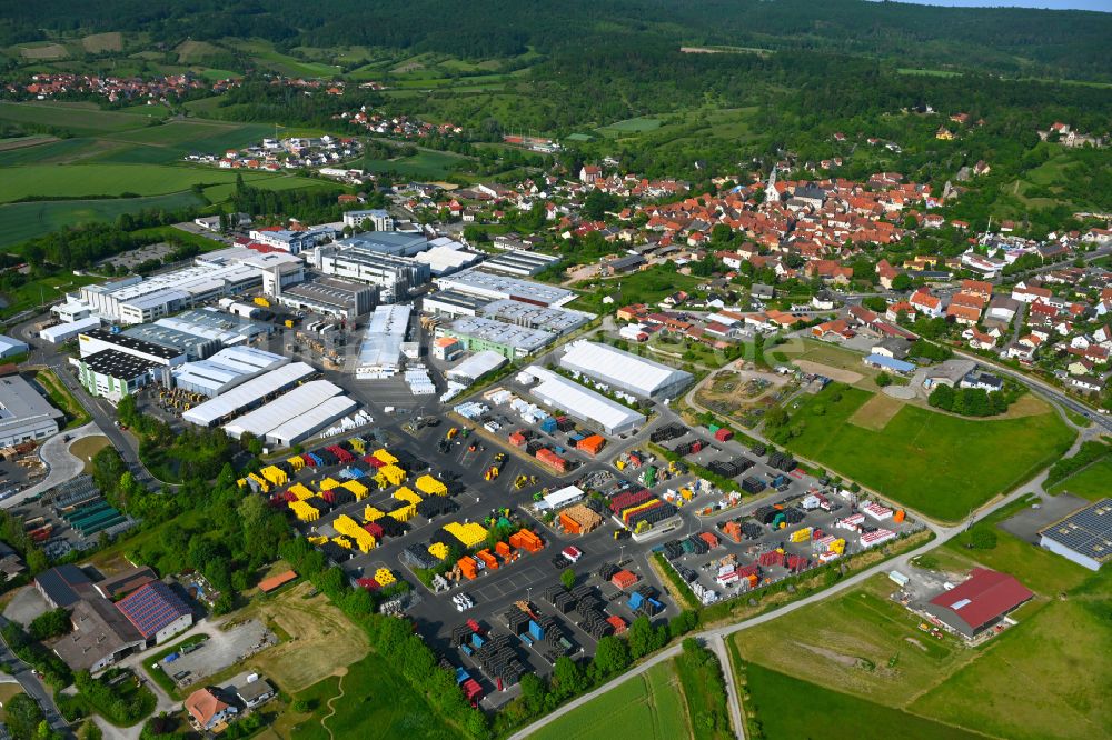 Königsberg in Bayern aus der Vogelperspektive: Werksgelände FRÄNKISCHE Rohrwerke Gebr. Kirchner GmbH & Co. KG in Königsberg in Bayern im Bundesland Bayern, Deutschland