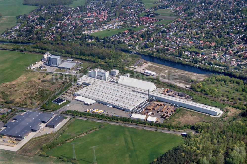 Luftbild Brieselang - Werksgelände der St. Gobain Rigips-Werke im Ortsteil Bredow in Brieselang im Bundesland Brandenburg