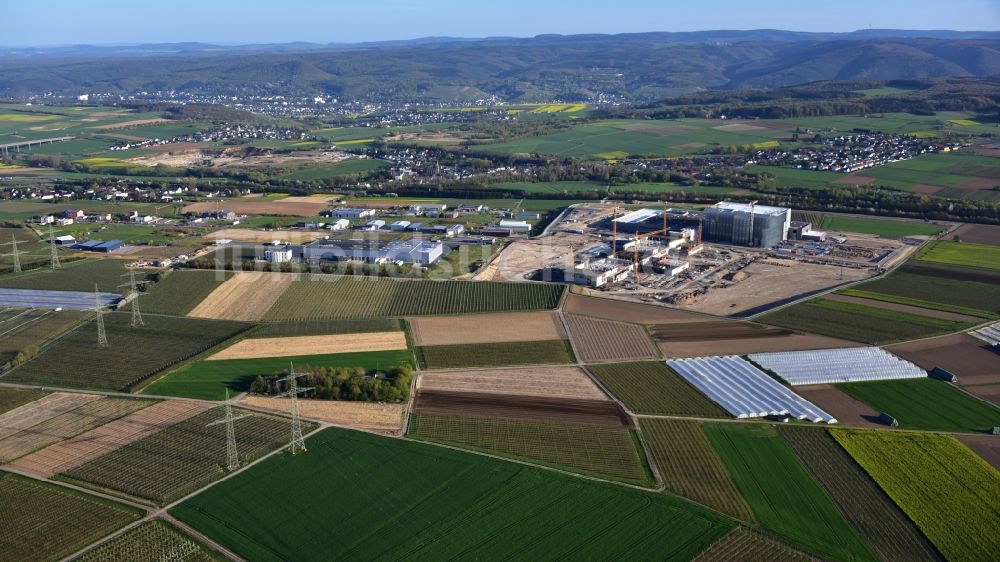 Grafschaft aus der Vogelperspektive: Werksgelände der HARIBO GmbH im Ortsteil Ringen in Grafschaft im Bundesland Rheinland-Pfalz, Deutschland