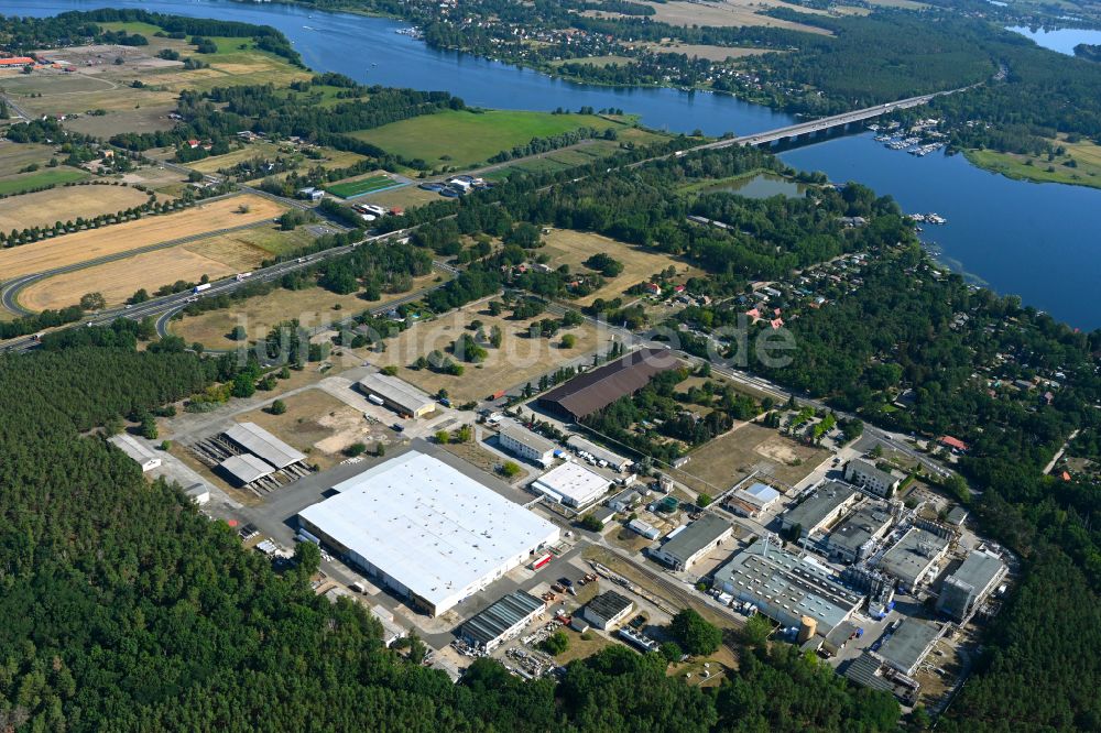 Luftaufnahme Werder (Havel) - Werksgelände der Herbstreith & Fox KG Pektin-Fabriken in Werder (Havel) im Bundesland Brandenburg, Deutschland