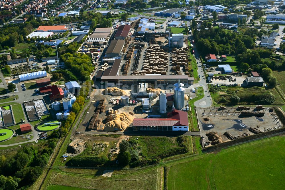 Hagenow von oben - Werksgelände der HMS Holzindustrie Hagenow GmbH in Hagenow im Bundesland Mecklenburg-Vorpommern, Deutschland