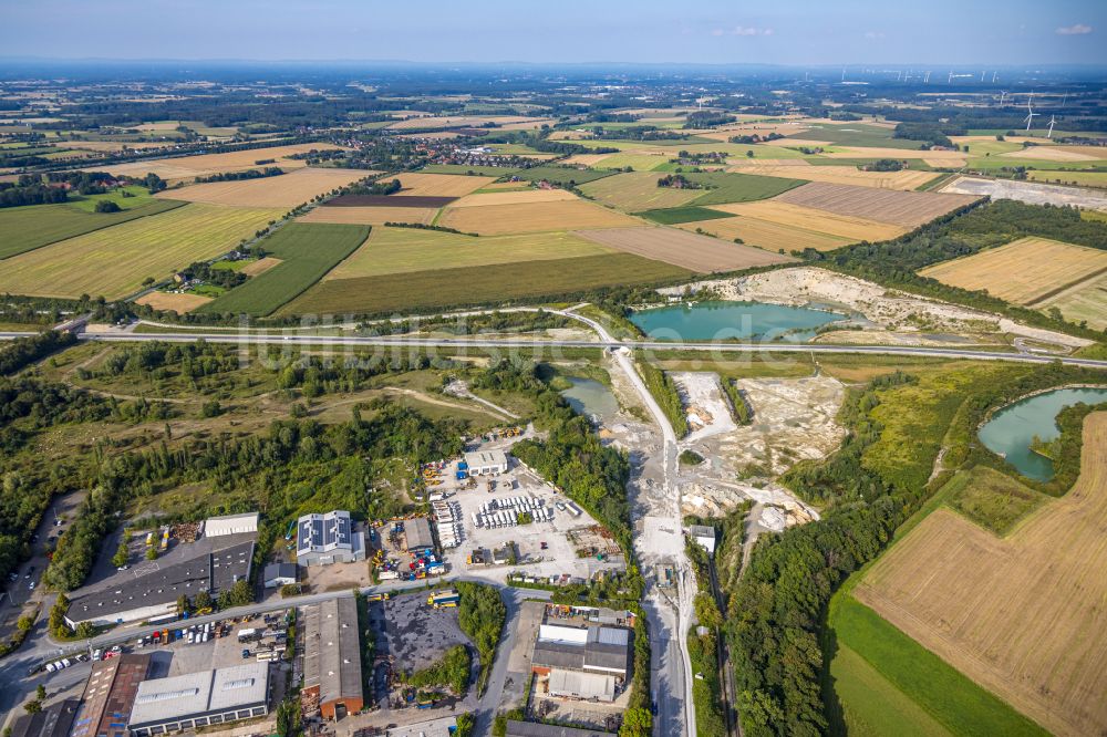 Beckum von oben - Werksgelände der Holcim WestZement GmbH in Beckum im Bundesland Nordrhein-Westfalen, Deutschland