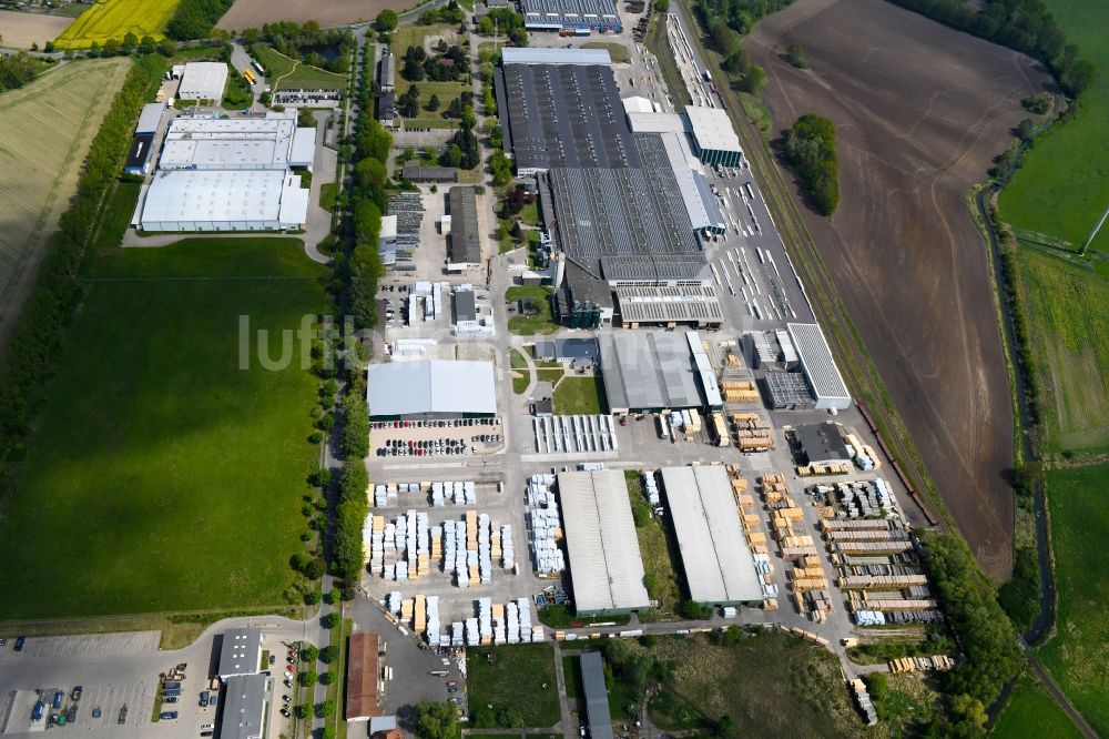 Märkisch Linden von oben - Werksgelände der Holzwerke Bullinger in Märkisch Linden im Bundesland Brandenburg, Deutschland